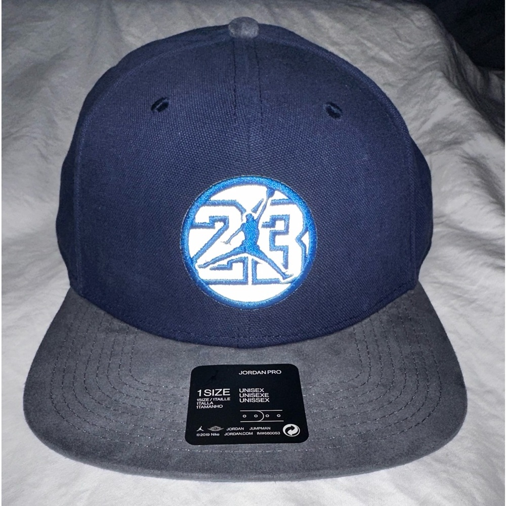 *****SOLD*****Jordan 23 UNC blue Suede New OS